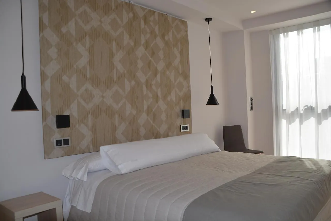 **  Hotel Bilbao Plaza إسبانيا